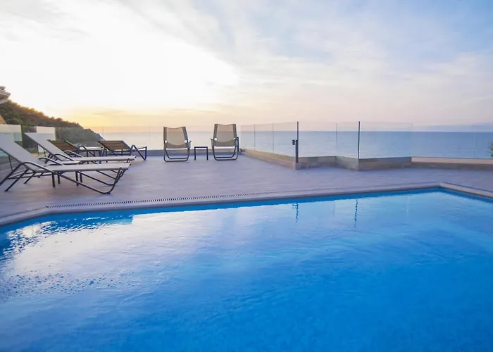 The Ionian View 4*