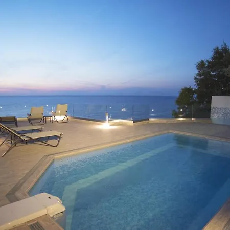 Aparthotel The Ionian View Agios Nikitas